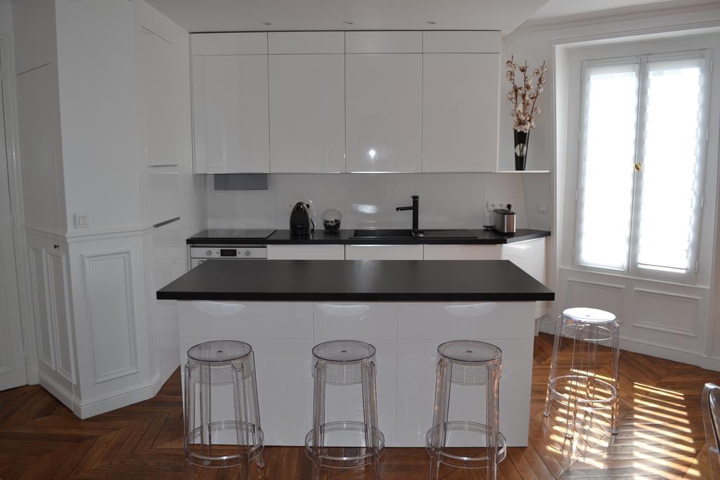 Appartement Moulin Rouge II باريس الغرفة الصورة
